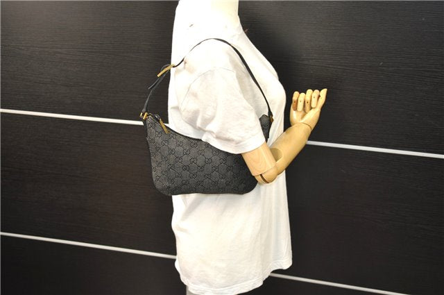 Authentic GUCCI Vintage Shoulder Hand Bag Purse GG Canvas Leather Black 7570D