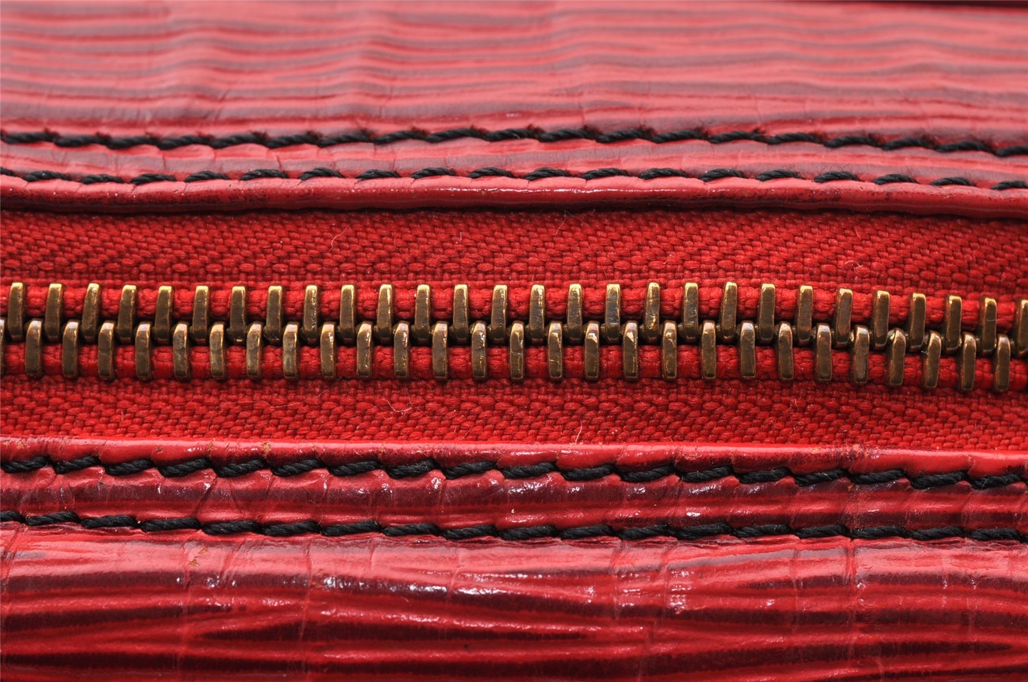 Authentic Louis Vuitton Epi Jeune Fille Shoulder Cross Bag Red M52157 LV 7590I