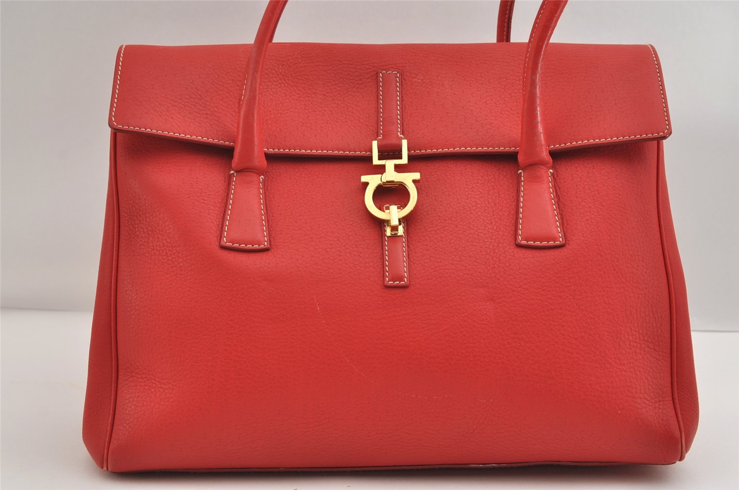 Authentic Salvatore Ferragamo Gancini Leather Shoulder Hand Bag Red 7594I