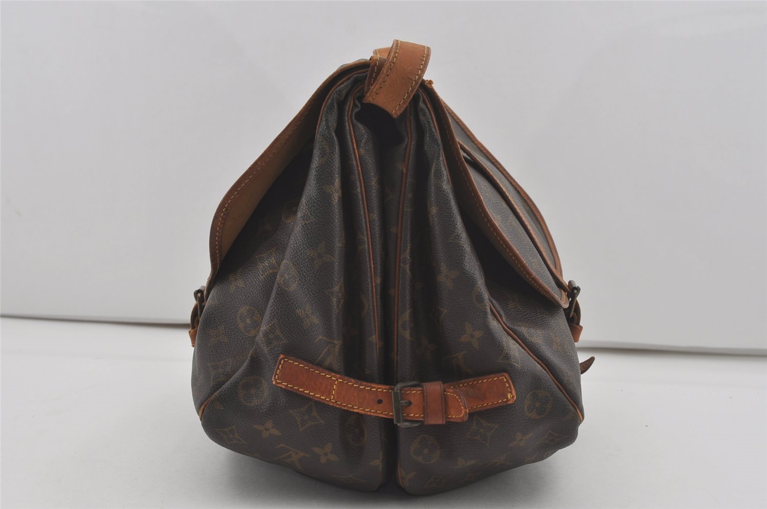 Authentic Louis Vuitton Monogram Saumur 35 Shoulder Cross Bag M42254 LV 7598I