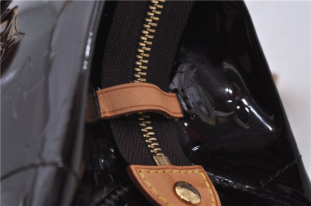 Auth LOUIS VUITTON Vernis Rose Wood Avenue Shoulder Bag Wine Red M93510 LV 7603C