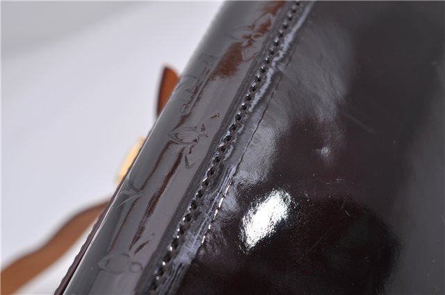 Auth LOUIS VUITTON Vernis Rose Wood Avenue Shoulder Bag Wine Red M93510 LV 7603C