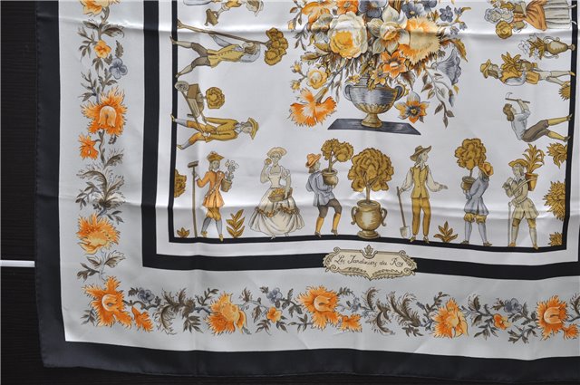 Authentic HERMES Carre 90 Scarf 