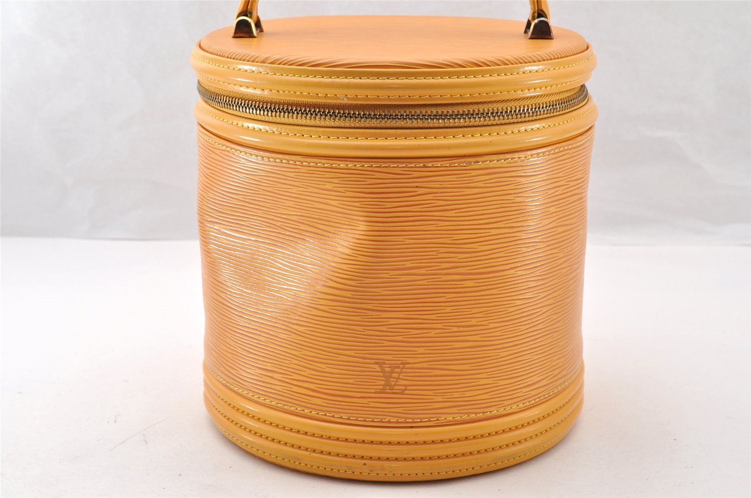 Authentic Louis Vuitton Epi Cannes Cosmetic Hand Bag Yellow M48039 LV 7635I