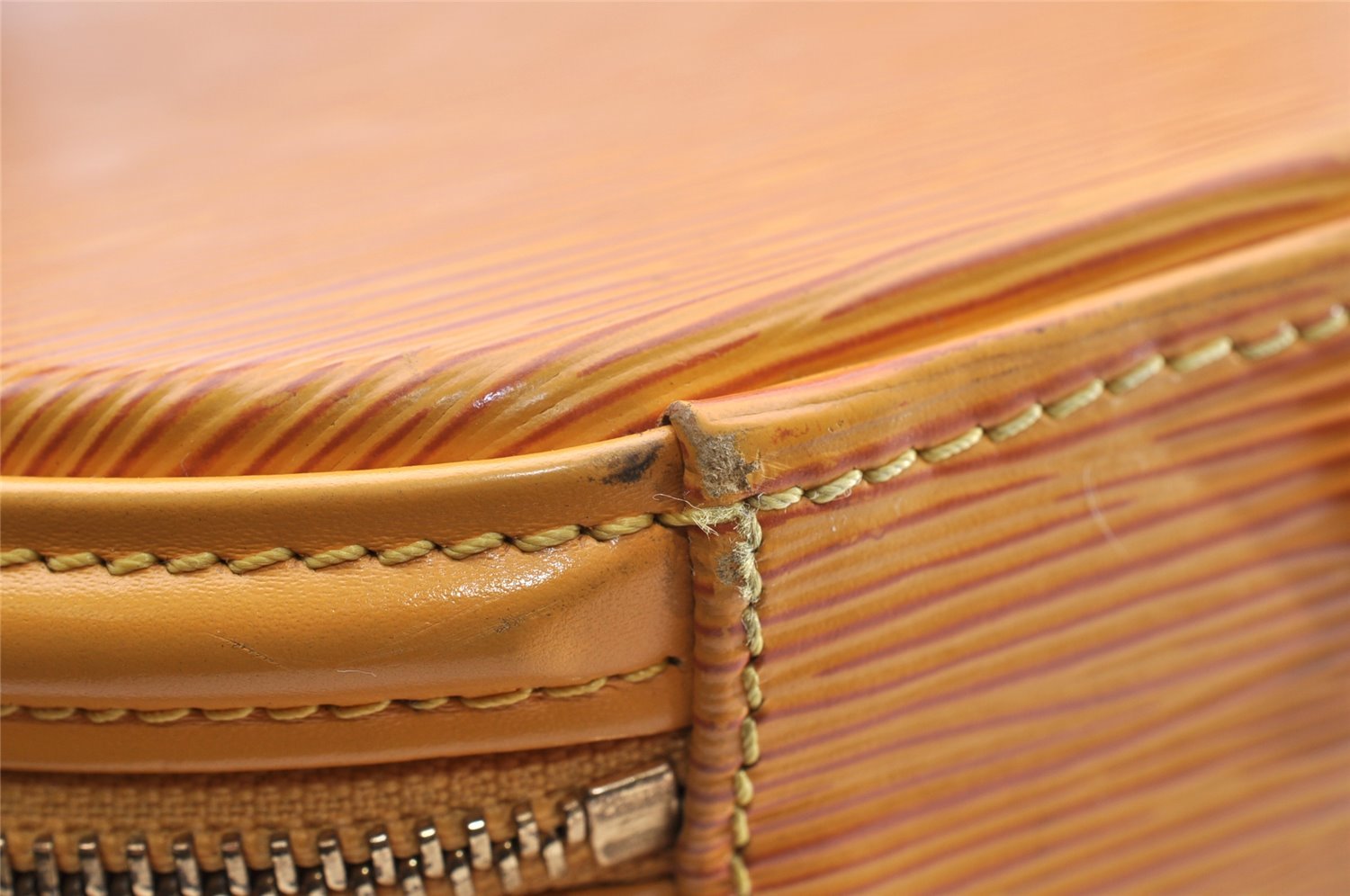 Authentic Louis Vuitton Epi Cannes Cosmetic Hand Bag Yellow M48039 LV 7635I