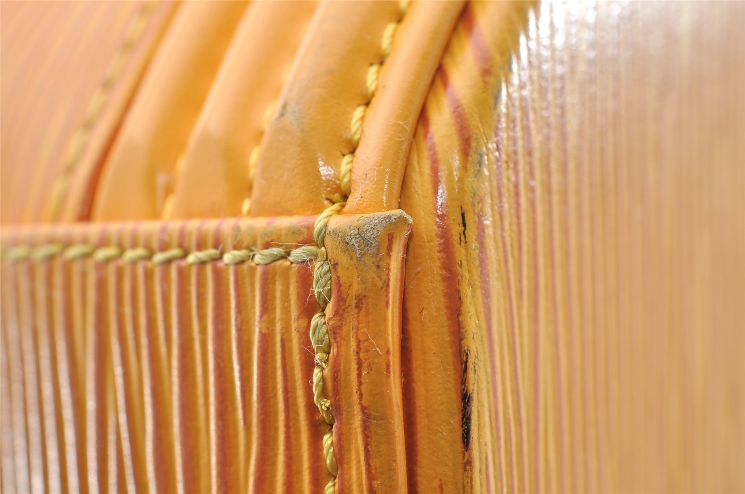 Authentic Louis Vuitton Epi Cannes Cosmetic Hand Bag Yellow M48039 LV 7635I