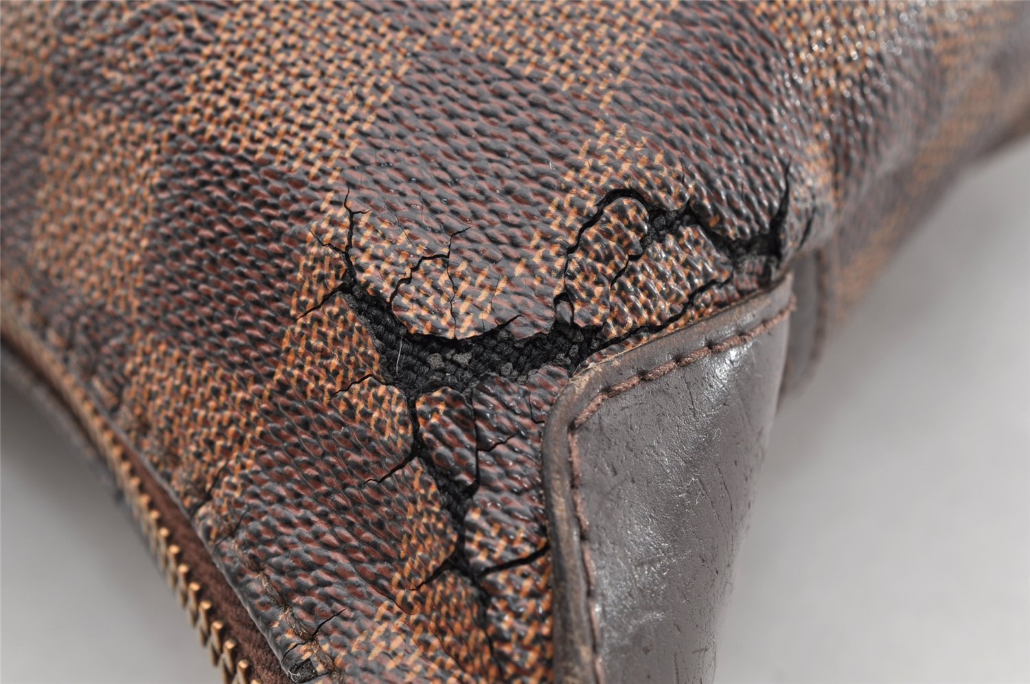 Authentic Louis Vuitton Damier Bloomsbury PM Shoulder Bag N42251 Junk LV 7638I