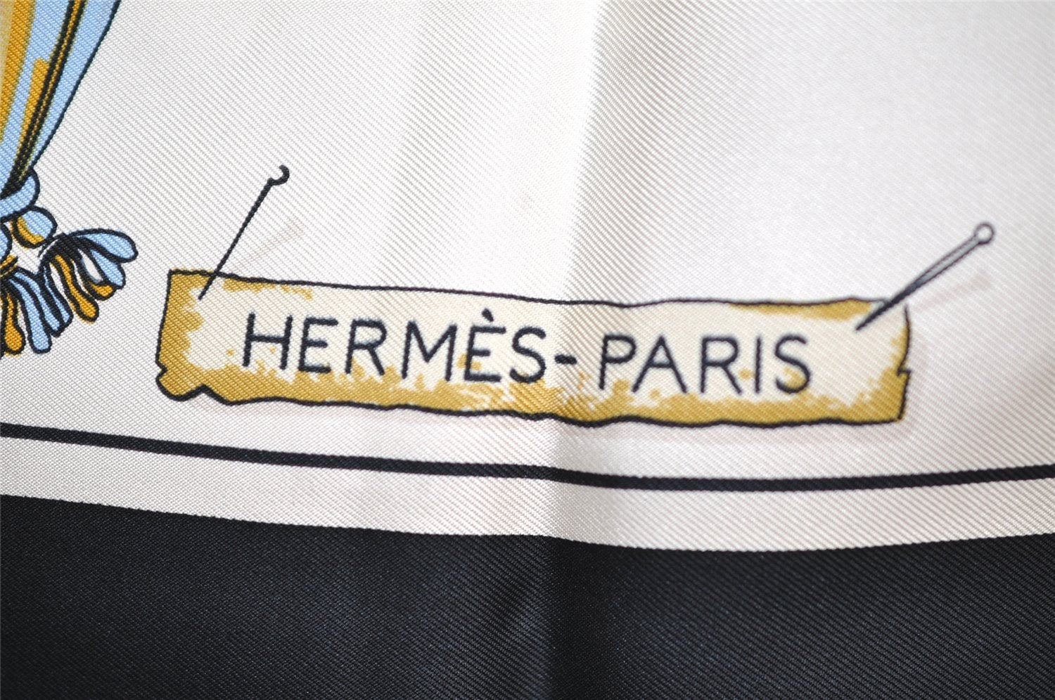 Authentic HERMES Carre 90 Scarf 