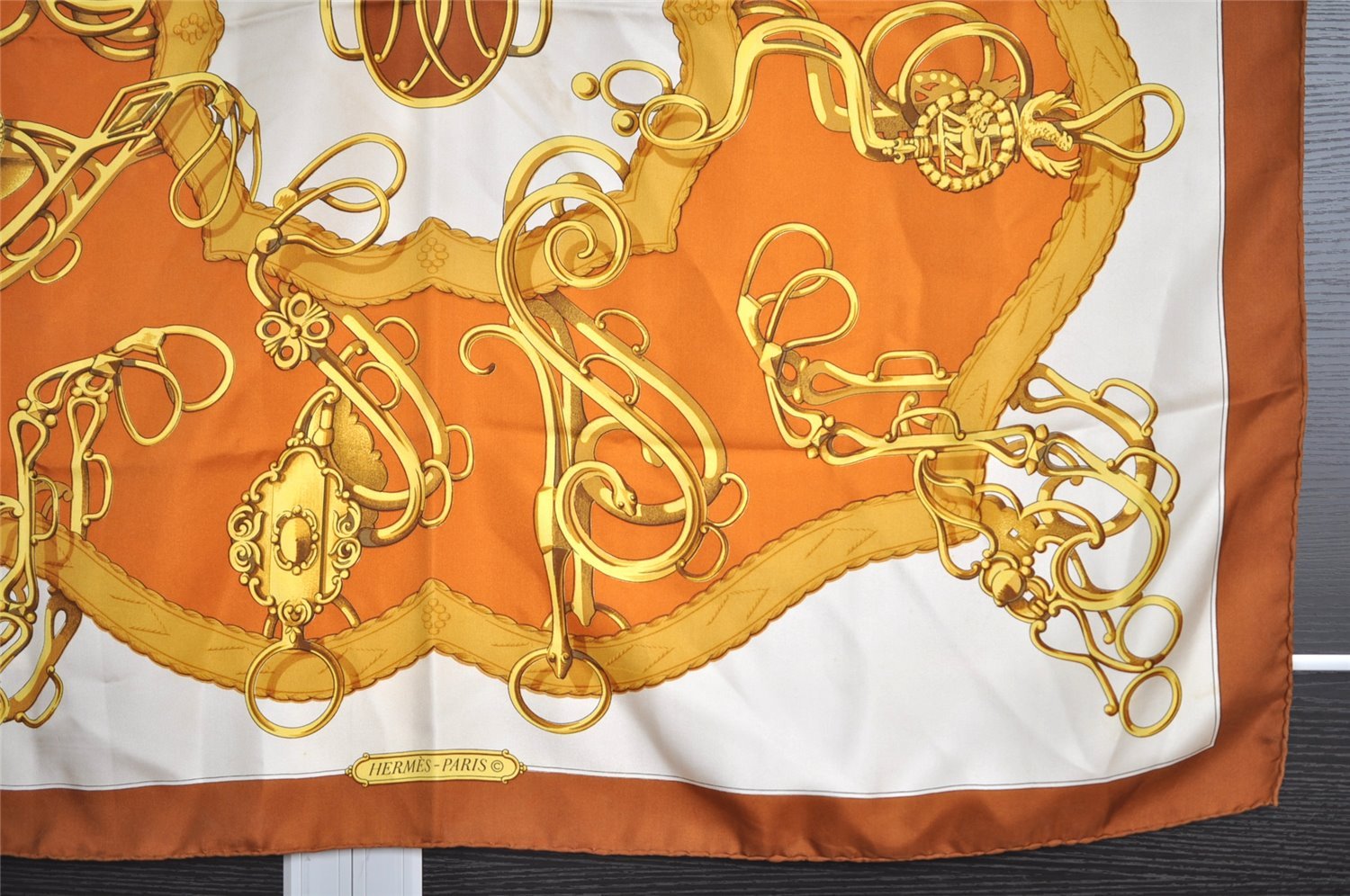 Authentic HERMES Carre 90 Scarf 