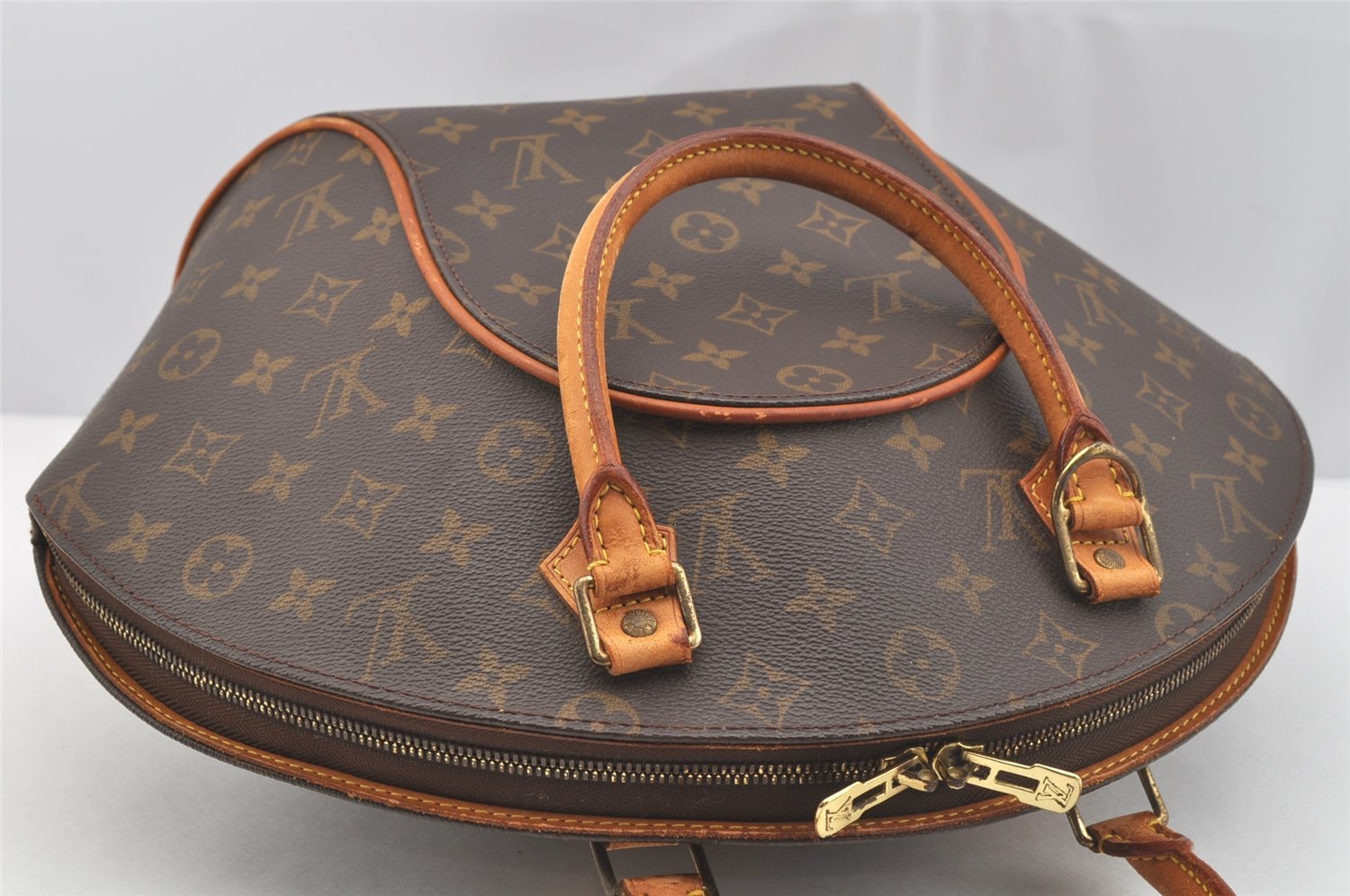 Authentic Louis Vuitton Monogram Ellipse MM Hand Bag M51126 LV 7679I