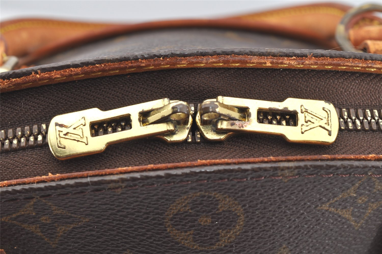 Authentic Louis Vuitton Monogram Ellipse MM Hand Bag M51126 LV 7679I