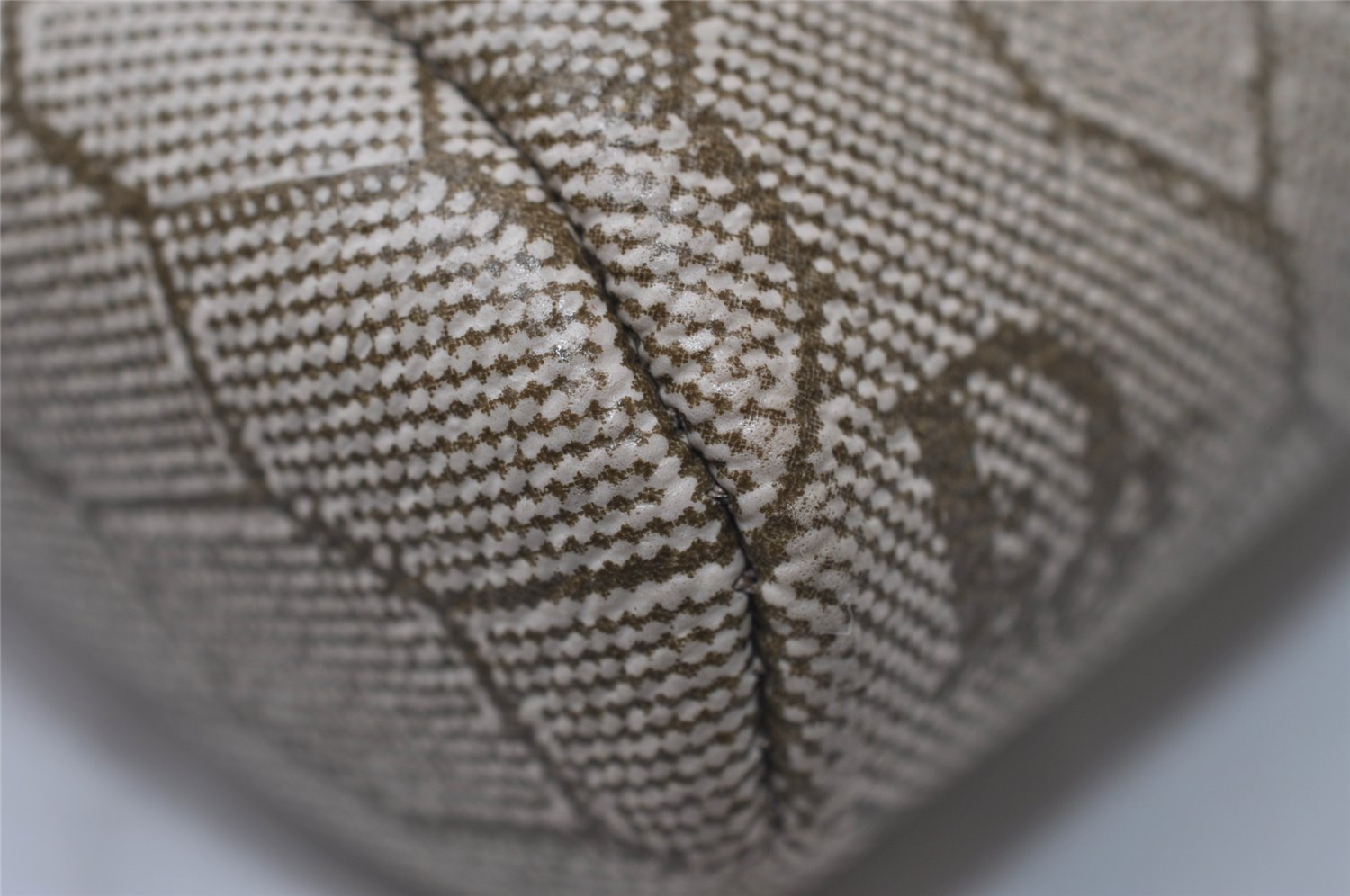 Authentic Christian Dior Honeycomb Chain Shoulder Bag PVC Leather Beige 7683I