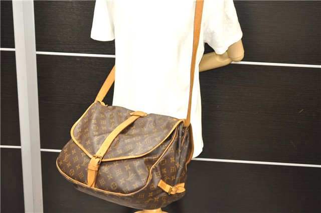 Auth LOUIS VUITTON Monogram Saumur 35 Shoulder Cross Body Bag M42254 LV 7702C