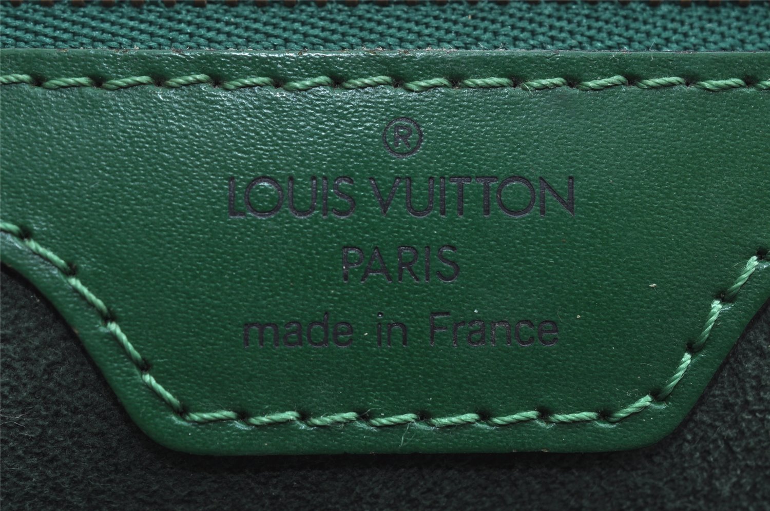 Authentic Louis Vuitton Epi Lussac Shoulder Tote Bag Green M52284 LV 7702I