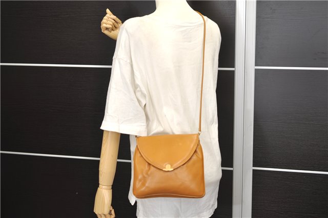 Authentic Ferragamo Vintage Leather Shoulder Cross Body Bag Purse Brown 7710D