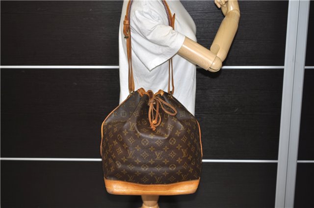 Authentic LOUIS VUITTON Monogram Noe Shoulder Bag M42224 LV 7712C