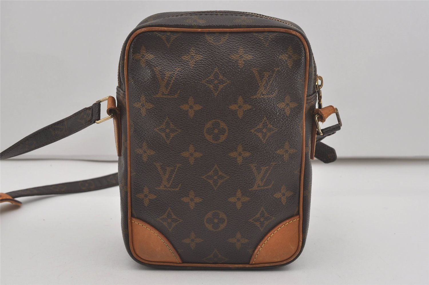 Authentic Louis Vuitton Monogram Amazone Shoulder Cross Body Bag M45236 LV 7746I