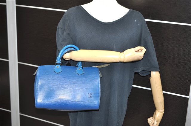 Authentic LOUIS VUITTON Epi Speedy 25 Hand Bag Purse Blue M43015 LV 7777C