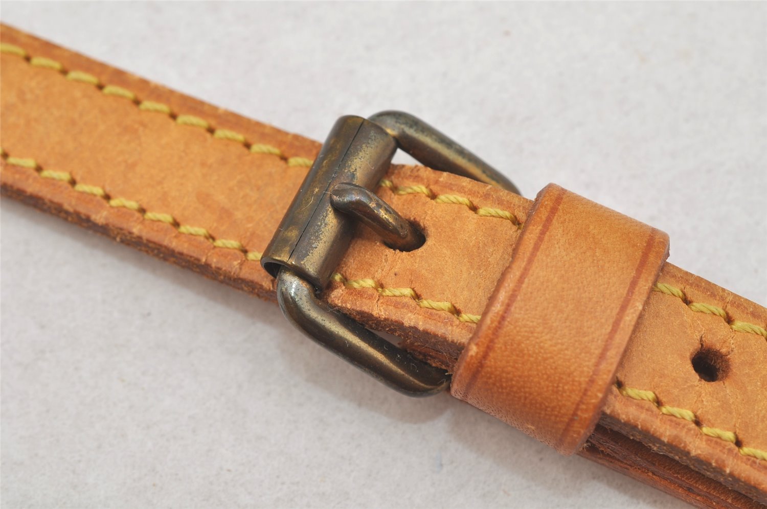 Authentic Louis Vuitton Leather Shoulder Strap Beige 48.2-55.1