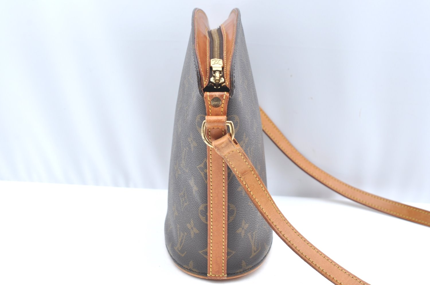 Authentic Louis Vuitton Monogram Drouot Shoulder Cross Body Bag M51290 LV 7841I