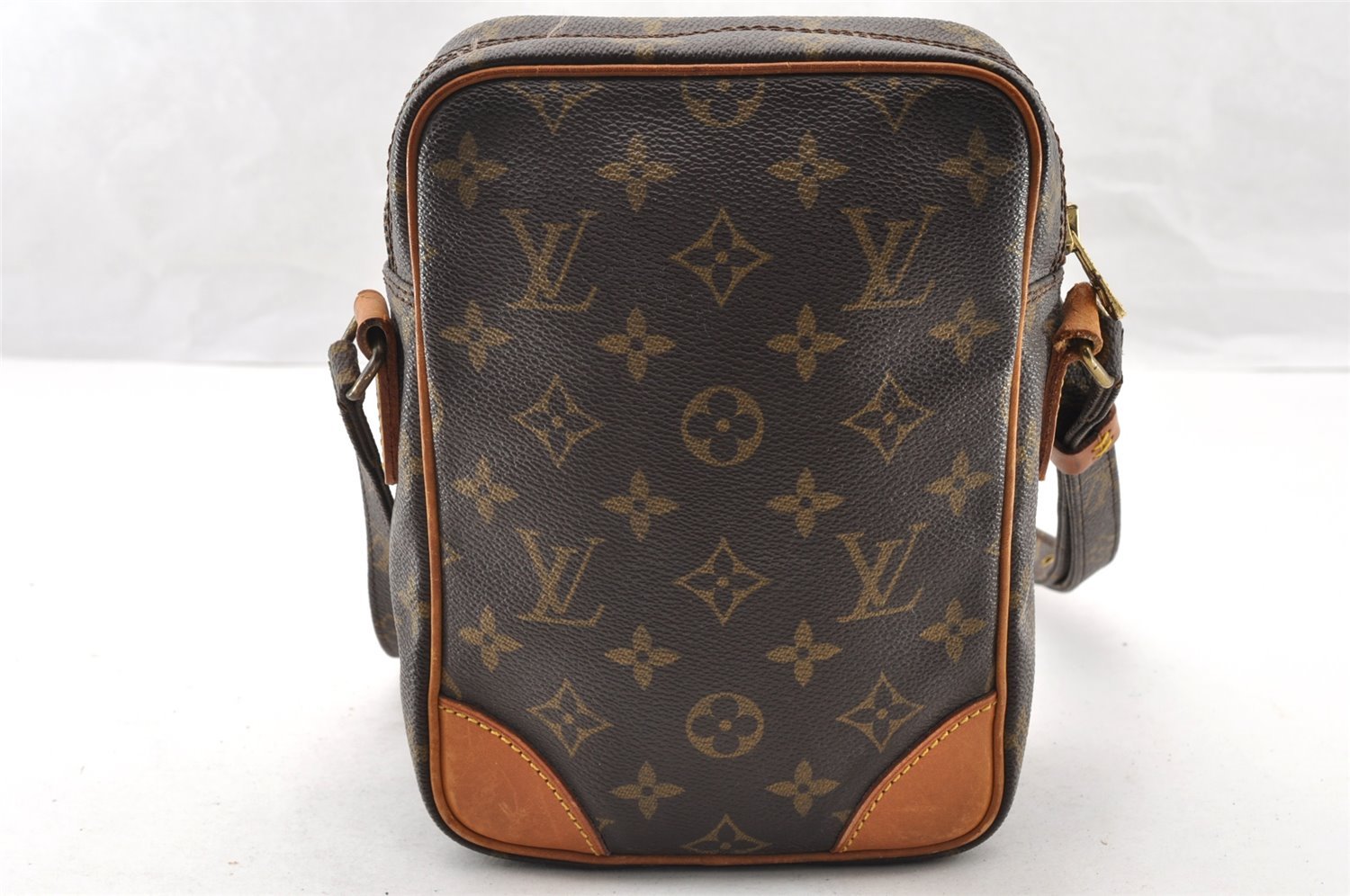 Authentic Louis Vuitton Monogram Amazone Shoulder Cross Body Bag M45236 LV 7843I