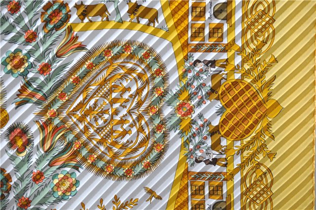 Authentic HERMES Pleats Scarf 