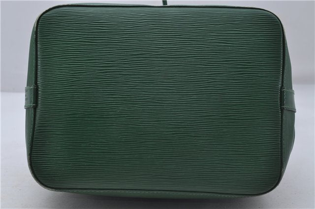 Authentic Louis Vuitton Epi Petit Noe Shoulder Bag Green M44104 LV 7899D