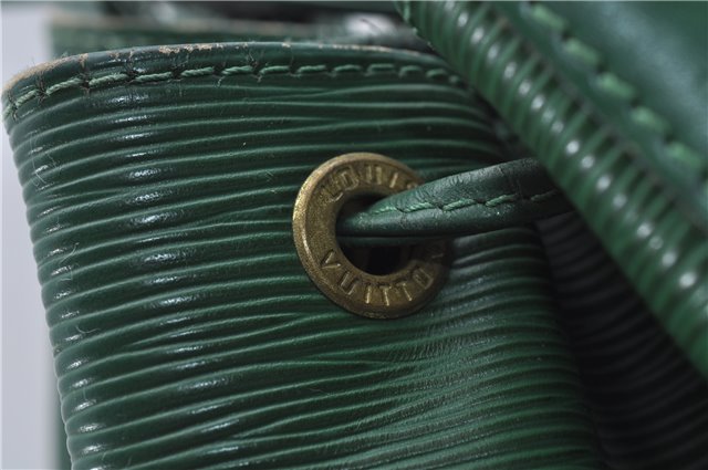 Authentic Louis Vuitton Epi Petit Noe Shoulder Bag Green M44104 LV 7899D