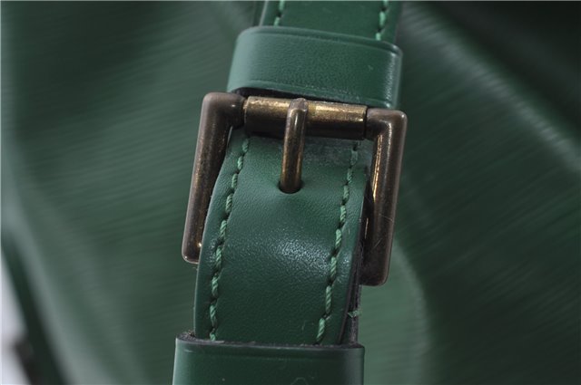 Authentic Louis Vuitton Epi Petit Noe Shoulder Bag Green M44104 LV 7899D