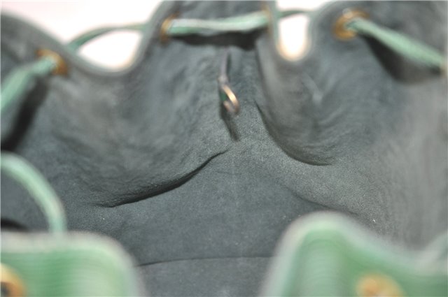 Authentic Louis Vuitton Epi Petit Noe Shoulder Bag Green M44104 LV 7899D