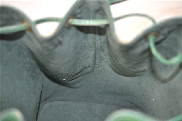 Authentic Louis Vuitton Epi Petit Noe Shoulder Bag Green M44104 LV 7899D