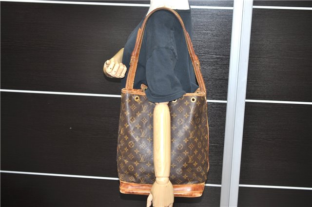 Authentic LOUIS VUITTON Monogram Noe Shoulder Bag M42224 LV 7900C