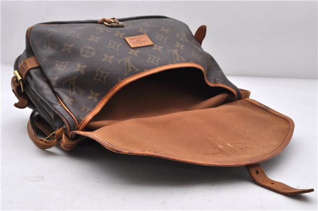 Auth LOUIS VUITTON Monogram Saumur 30 Shoulder Cross Body Bag M42256 Junk 7925C