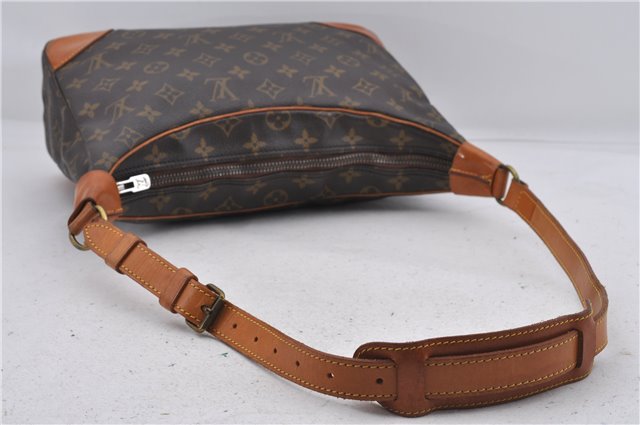 Auth Louis Vuitton Monogram Boulogne 30 Shoulder Cross Body Bag M52165 LV 7928D