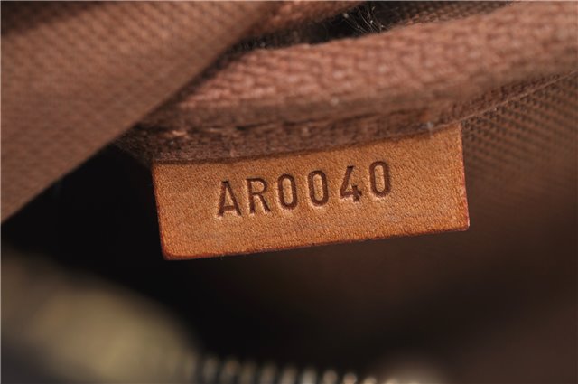 Authentic LOUIS VUITTON Monogram Pochette Accessoires Pouch M51980 LV 7965C