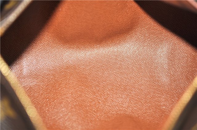 Authentic Louis Vuitton Monogram Papillon 26 Hand Bag Old Model LV 7999E