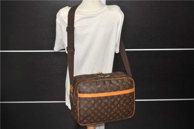 Auth Louis Vuitton Monogram Reporter GM Shoulder Cross Body Bag M45252 LV 8009D
