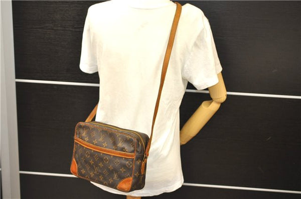 Auth LOUIS VUITTON Monogram Trocadero 27 Shoulder Cross Body Bag M51274 LV 8018C