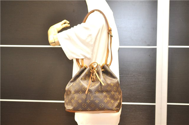 Authentic Louis Vuitton Monogram Petit Noe M42226 Shoulder Drawstring Bag 8018F