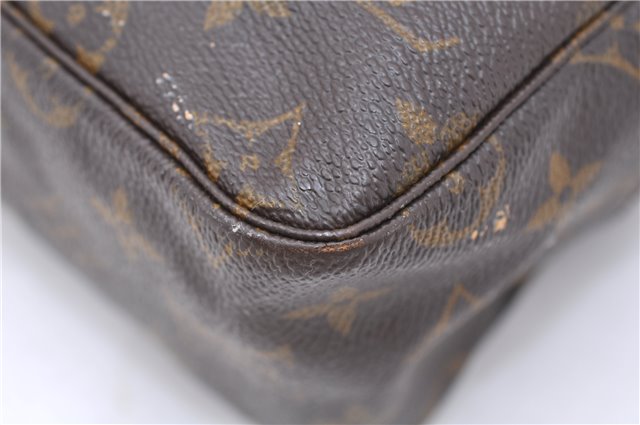 Auth LOUIS VUITTON Monogram Trousse Toilette 28 Clutch Hand Bag M47522 LV 8022C