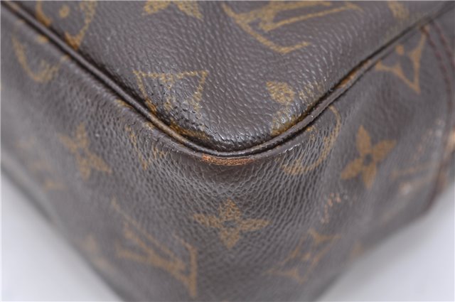 Auth LOUIS VUITTON Monogram Trousse Toilette 28 Clutch Hand Bag M47522 LV 8022C