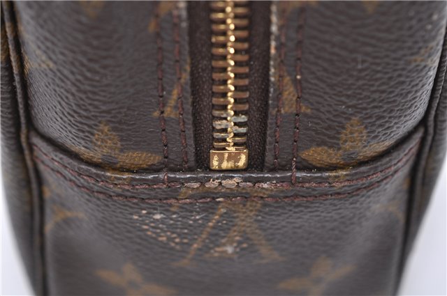 Auth LOUIS VUITTON Monogram Trousse Toilette 28 Clutch Hand Bag M47522 LV 8022C