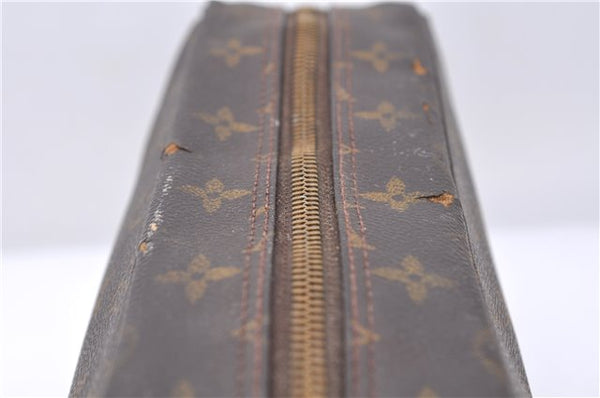 Auth LOUIS VUITTON Monogram Trousse Toilette 28 Clutch Hand Bag M47522 LV 8022C
