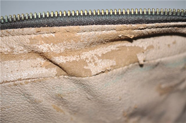 Auth LOUIS VUITTON Monogram Trousse Toilette 28 Clutch Hand Bag M47522 LV 8022C