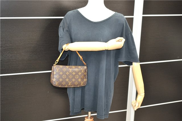 Authentic LOUIS VUITTON Monogram Pochette Accessoires Pouch M51980 LV 8024C