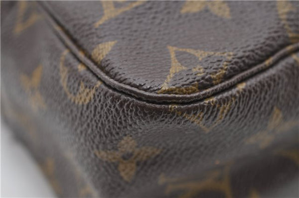 Auth LOUIS VUITTON Monogram Trousse Toilette 28 Clutch Hand Bag M47522 LV 8031C