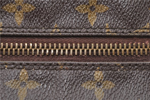 Auth LOUIS VUITTON Monogram Trousse Toilette 28 Clutch Hand Bag M47522 LV 8031C