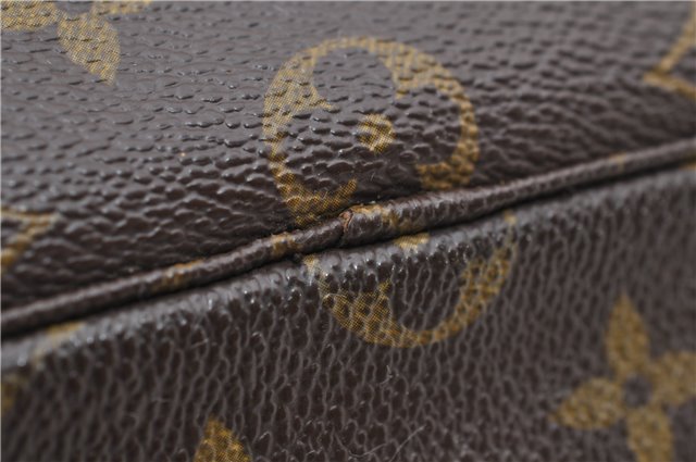 Auth LOUIS VUITTON Monogram Trousse Toilette 28 Clutch Hand Bag M47522 LV 8031C
