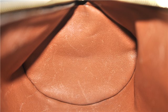 Authentic Louis Vuitton Monogram Papillon 30 Hand Bag Old Model LV 8070E