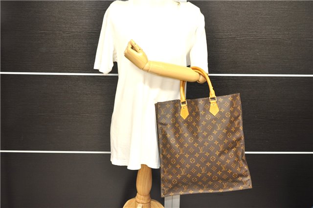 Authentic LOUIS VUITTON Monogram Sac Plat Hand Bag M51140 LV Junk 8074C